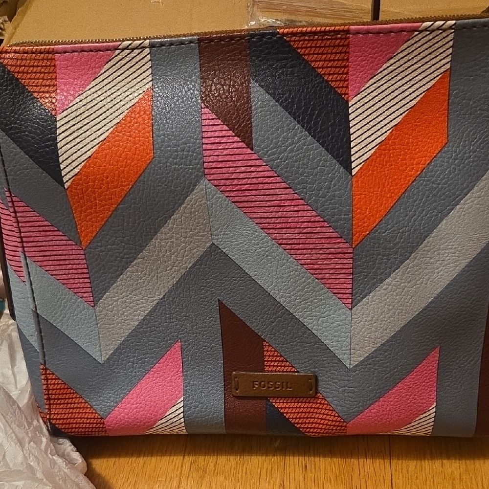 Fossil   Purse New Brown and Pink Chevron - Picture 2 of 4